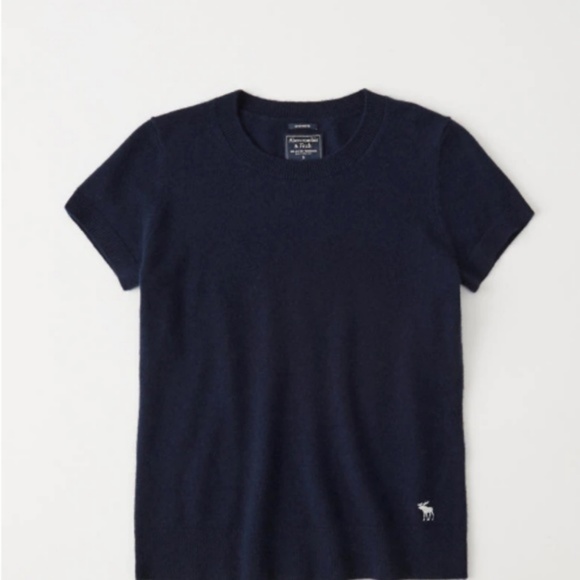 NEW 100% Cashmere Sweater - Picture 2 of 3